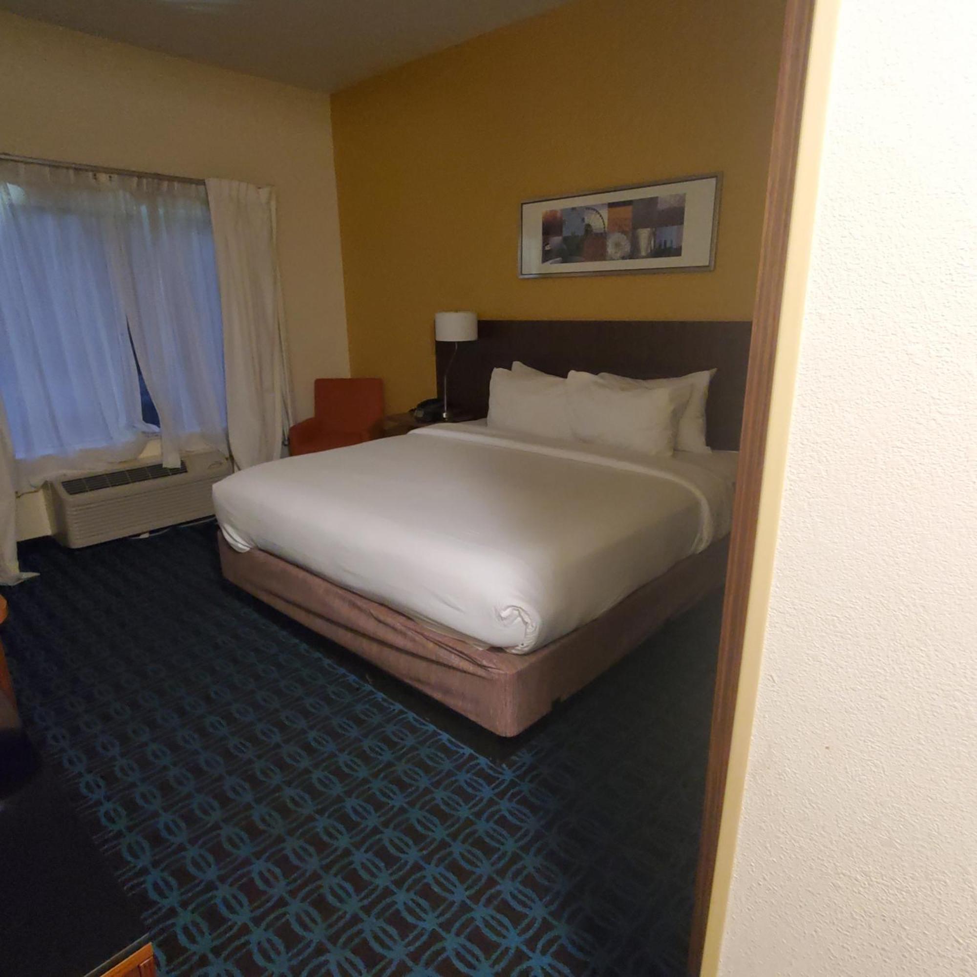 Rodeway Inn Мейкон Экстерьер фото